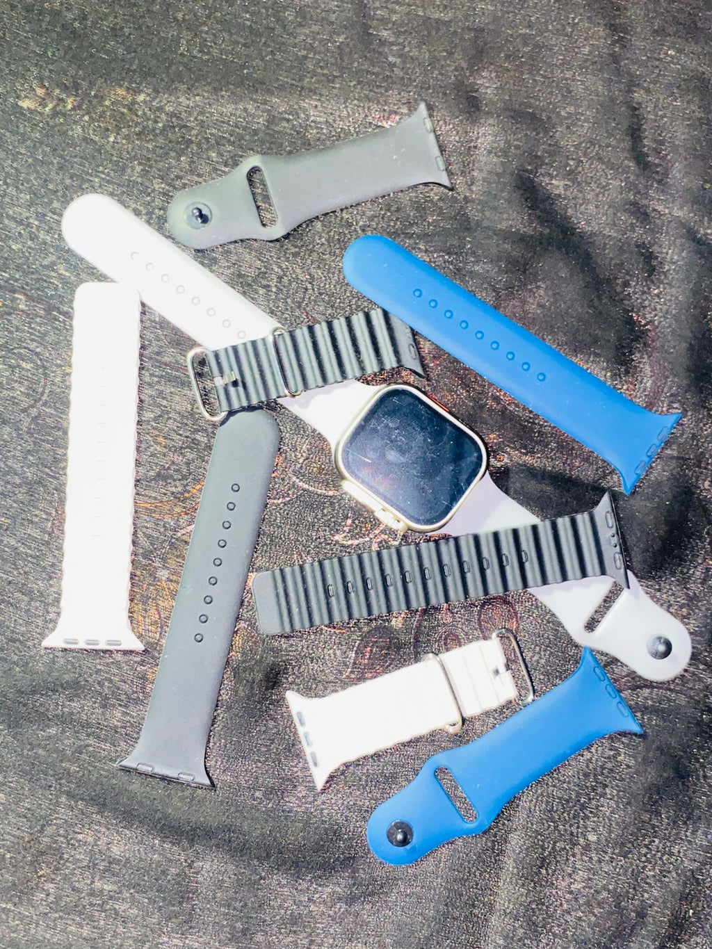 Ultra 2 Smart Watch Set with 7 straps - the makoza hub