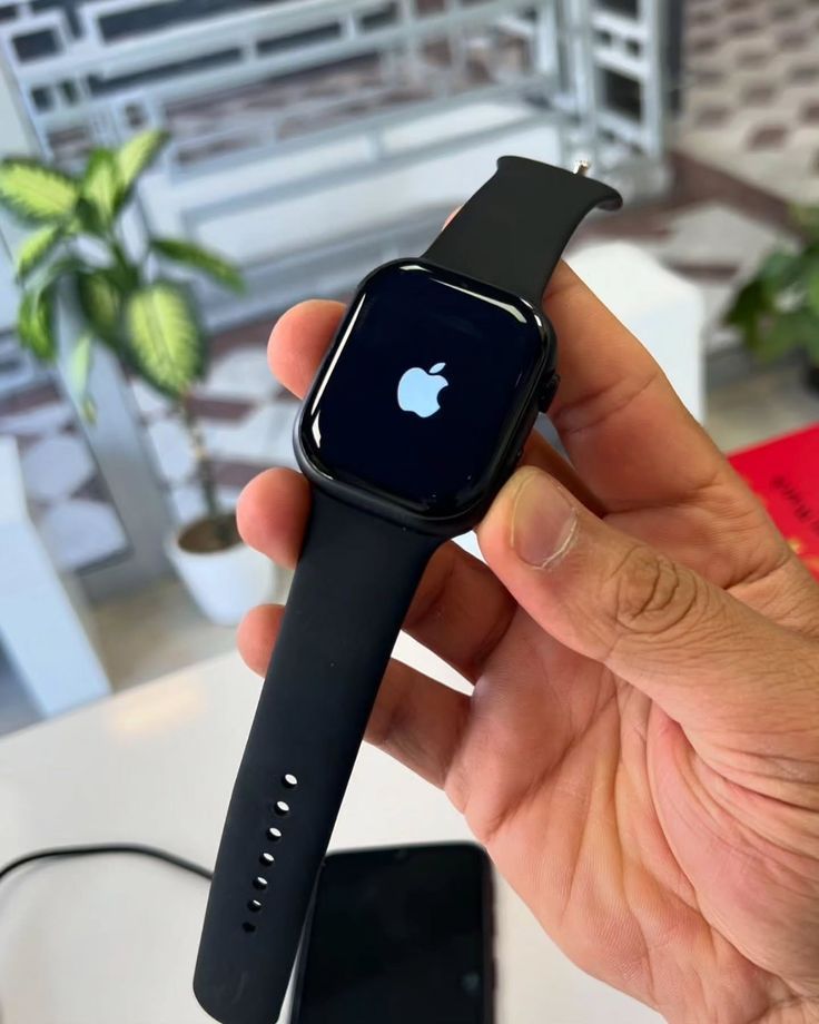 Series 11 Apple Logo Watch Smooth performance Good battery life